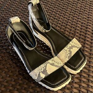 Sarto summer sandals Tiana 2 by Size 7.5
